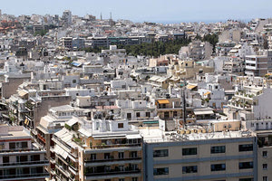 ΑΑΔΕ: Όσοι χρωστούν στην Εφορία θα πωλούν ακίνητα και θα εξοφλούν τις οφειλές τους