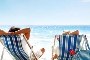 ΤΟΥΡΙΣΜΟΣ: Λίγοι πια οι Έλληνες, ξοδεύουν ακόμα λιγότερα