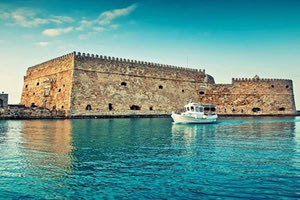 Πορεία από το Κάστρο της Θάλασσας (Rocca a Mare) στον τάφο Καζαντζάκη