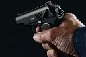 Βγήκαν τα όπλα