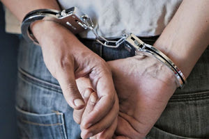 Συλλήψεις για όπλα