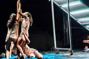 η θεατρική παράσταση Medusa.