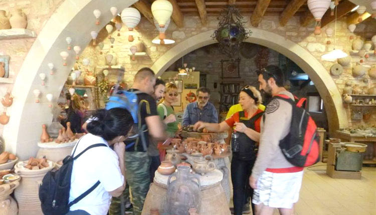 ΤΙ ΔΑΠΑΝΟΥΝ ΣΤΗ ΧΩΡΑ ΜΑΣ ΟΙ ΞΕΝΟΙ ΤΟΥΡΙΣΤΕΣ