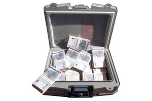 εφορία - κρυμμένα εισοδήματα.