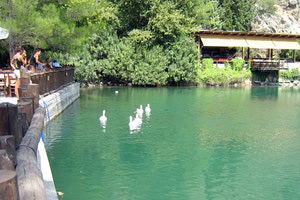 η λίμνη του Ζαρού