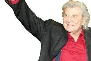 Μίκης Θεοδωράκης