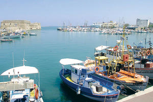 ΗΡΑΚΛΕΙΟ ΛΙΜΑΝΙ ΚΟΥΛΕΣ