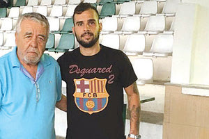 ΠΟΑ: Ο Ντάμπος με τον γενικό αρχηγό του ΠΟΑ Νίκο Παπαδάκη