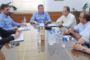 κόντρα Αρναουτάκη-Καζάση