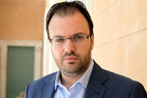 ο πρόεδρος της ΔΗΜΑΡ και κοινοβουλευτικός εκπρόσωπος της Δημοκρατικής Συμπαράταξης, Θανάσης Θεοχαρόπουλος