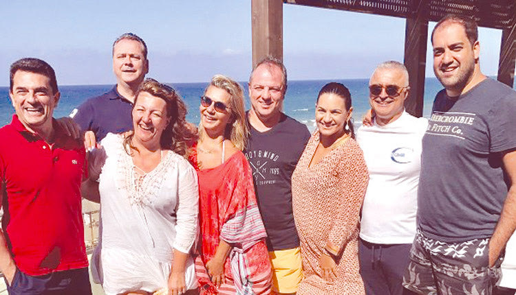 Μια χαρά περνάνε οι “γαλάζιοι” στην Κρήτη