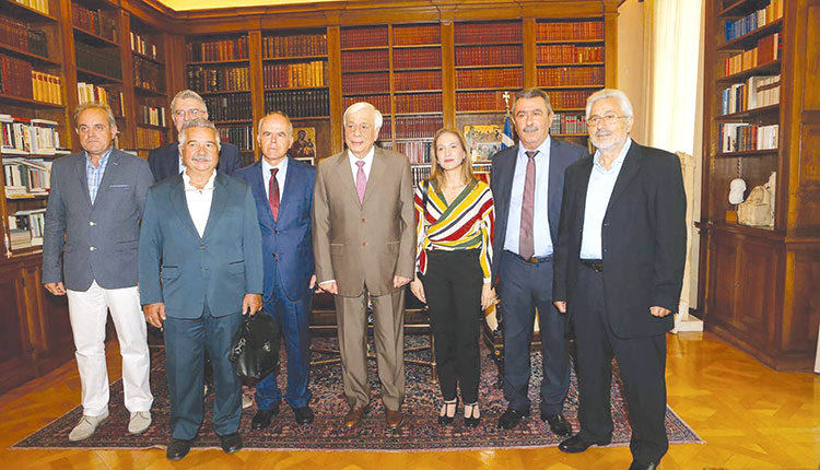 συνάντηση που είχαν οι συντονιστές της Αποκεντρωμένης Διοίκησης με τον κ. Παυλόπουλο