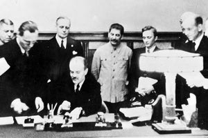 Τα μυστικά πρωτόκολλα του συμφώνου Μολότοφ-Ρίμπεντροπ