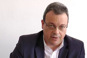 ο αναπληρωτής υπουργός ΠΕΝ, Σωκράτης Φάμελλος