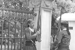 ΦΩΤΟ ΗΜΕΡΑΣ: Κρήτες της βασιλικής φρουράς