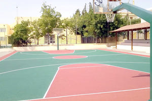 Το γήπεδο μπάσκετ του 8ου Λυκείου Ηρακλείου μετά την ανακαίνιση από τη διοίκηση του Ανδρογέα