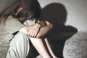 αποπλάνηση ανήλικης