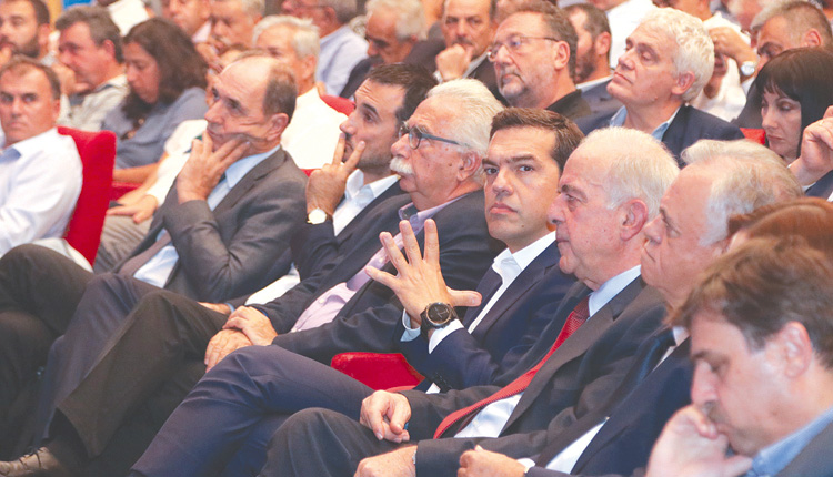Κατάμεστο το Αστόρια στο κλείσιμο των εργασιών του Αναπτυξιακού Συνεδρίου