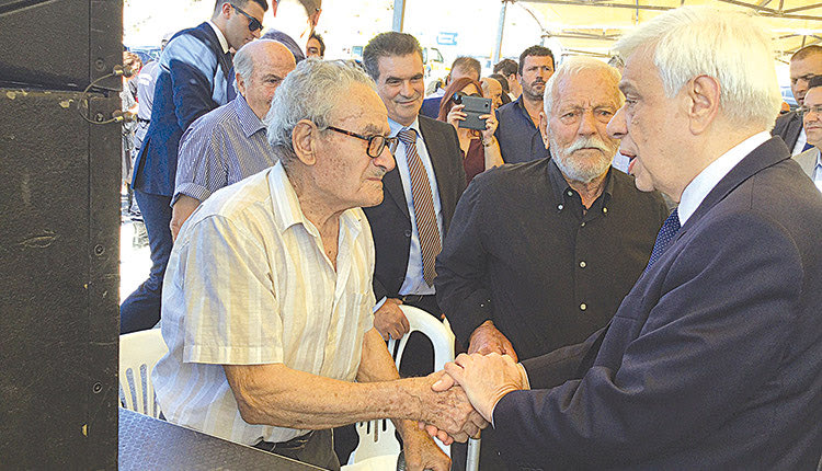 Συγκινήθηκε ο Πρόεδρος με τους ήρωες