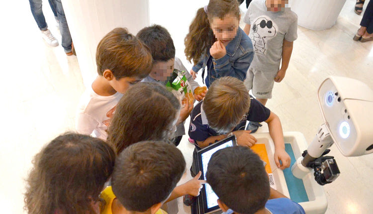 Μπορεί να προορίζεται για άτομα τρίτης ηλικίας, αλλά τα μικρά παιδιά ενθουσιάζονται με το HOBBIT