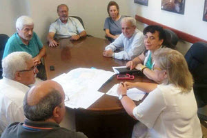 Στιγμιότυπο από τη συνάντηση των στελεχών της Ηράκλειας Πρωτοβουλίας με την αντιδήμαρχο Στέλλα Αρχοντάκη-Καλογεράκη