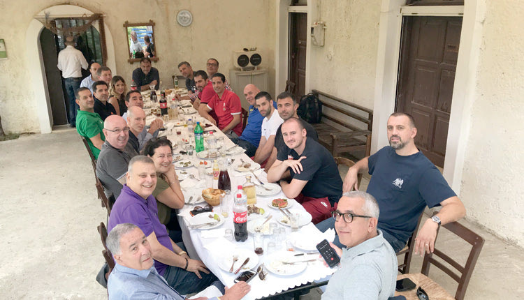 Οι προπονητές και οι παράγοντες των ομάδων που συμμετείχαν στο 2nd International Basketball Tournament Crete/Ηeraklion είχαν τη χαρά να «γευτούν» στην κυριολεξία την κρητική φιλοξενία