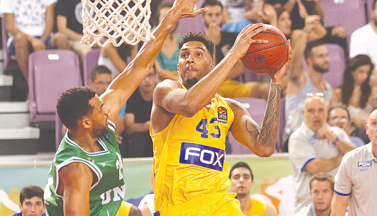 η Μακάμπι νίκησε με 101-100 την Ούνιξ Καζάν στα «Δύο Αοράκια»