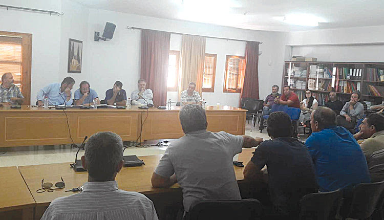 Από τη χθεσινή σύσκεψη που έγινε για το κλείσιμο του δρόμου ΜΕΣΣΑΡΑΣ