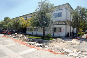 το παλιό κτίριο του Πανεπιστημίου στην Κνωσού