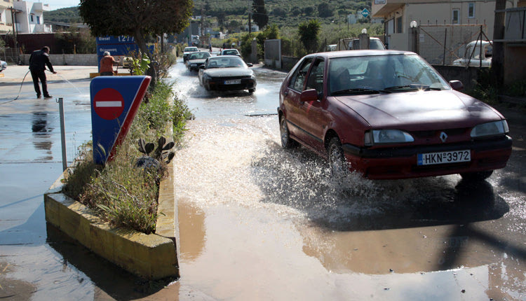 Ακόμη περιμένουν έργα στη Φοινικιά