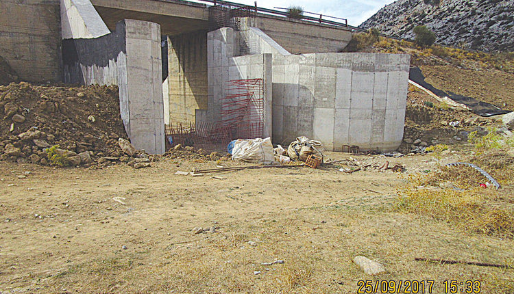 Κανονικά προχωρούν οι εργασίες για τη σύνδεση του Οροπεδίου με τον Αποσελέμη, υποστηρίζουν οι κάτοικοι