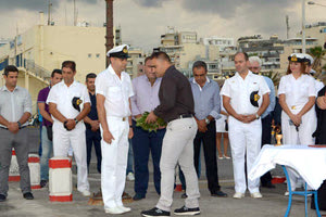 «ΣΑΜΙΝΑ»: Στιγμιότυπο από το τρισάγιο στο λιμάνι του Ηρακλείου