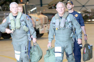 Πέταξαν πάνω από την Ντία ο αρχηγός ΓΕΕΘΑ με τον αρχηγό ΓΕΑ