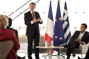 Συνέχεια επενδύσεων στην Ελλάδα υποσχέθηκε ο Μακρόν