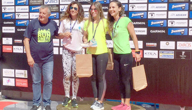 Ημιμαραθώνιος Κρήτης - Στιγμιότυπα από τις απονομές που έκανε ο κ. Καλογεράκης