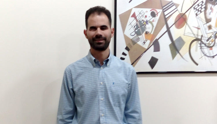 «Αν έβλεπα, ίσως να είχα κάνει τα μισά από όσα έκανα» αναφέρει στην «Π» ο νομικός κ. Βαγγέλης Αυγουλάς