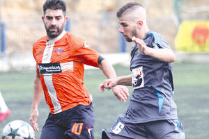 Ο Ανδρέας Στρατήγης του Αλμυρούμε τον Στρατηγάκη του ΠΑΟΚ.