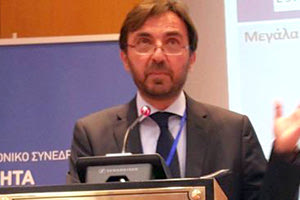 Ο αντιπεριφερειάρχης Γιώργος Αλεξάκης.