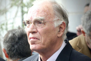 ο Β. Λεβέντης