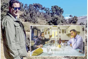 Ένας άνθρωπος ηθικός, αξιοπρεπής που δεν ανακατευόταν ποτέ σε οτιδήποτε βρώμικο. Έτσι περιγράφουν τον Μιχάλη Ζαφειρόπουλο