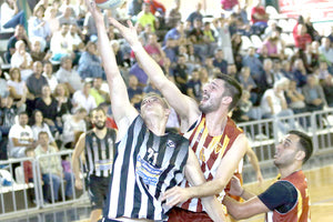 ΜΠΑΣΚΕΤ - ΟΦΗ ΜΕ ΤΟΝ ΑΡΗ ΠΕΤΡΟΥΠΟΛΗΣ 