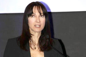 Η Ελενα Κουντουρά