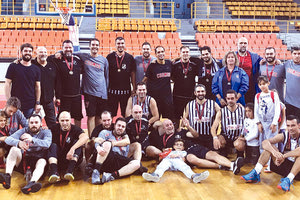 ΜΠΑΣΚΕΤ: Οι παλαίμαχοι ΟΦΗ κυπελλούχοι Εργασιακού