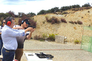 Το μήνυμα των αυτοδιοικητικών για την παράνομη οπλοχρησία: ο περιφερειάρχης βρήκε στόχο