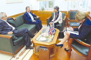 Περιοδεία στην Κρήτη από τη Βρετανίδα πρέσβειρα