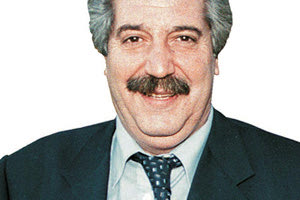 ΕΙΣ ΜΝΗΜΗΝ Στ. ΒΡΕΝΤΖΟΥ: “Από την κορυφή  της Γέννας άνοιξες  τα φτερά σου…”