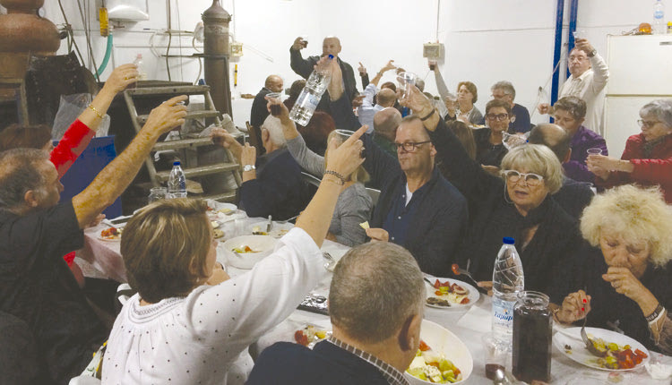 Ξετρελάθηκαν με την Κρήτη οι σομελιέ!