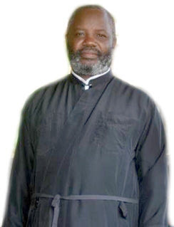 Ο ΠΑΤΕΡΑΣ ΑΝΤΩΝΙΟΣ ΜΟΥΤΙΑΜΠΑ ΜΙΛΑΕΙ ΣΤΗΝ “Π”