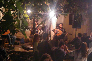 Γλέντι στη Δαμάστα