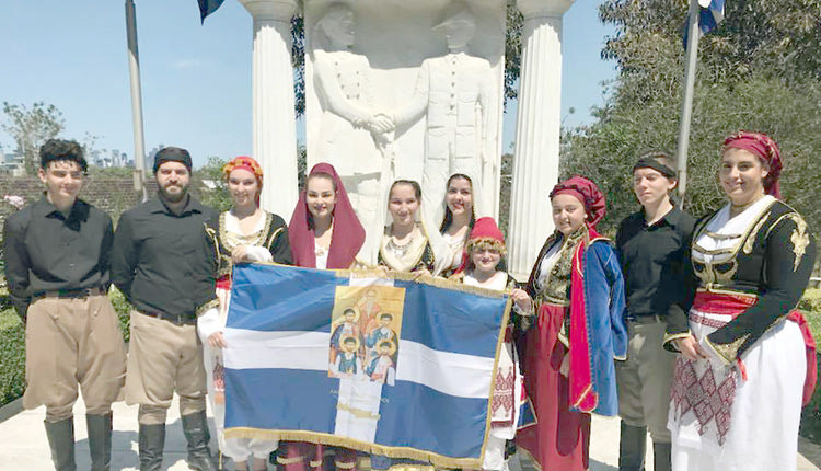τα Κρητικόπουλα της Αυστραλίας δεν ξεχνούν! Γιόρτασαν στη Μελβούρνη την επέτειο καταθέτοντας στεφάνι